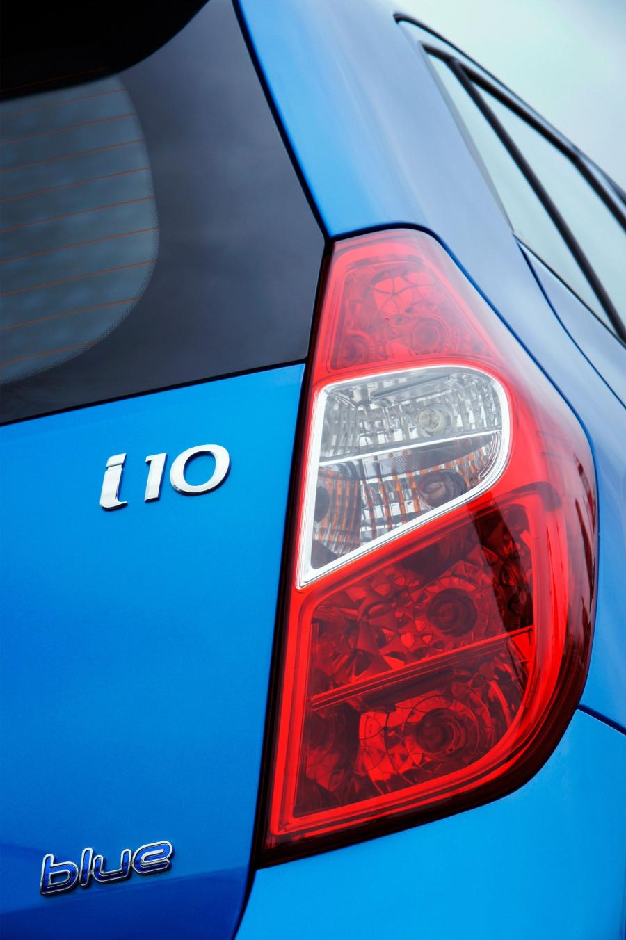  Hyundai i10 2011 года  (фото 12 из 21)